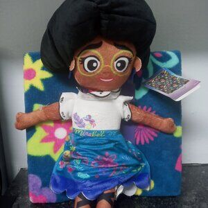 New Encanto Character and Throw Set